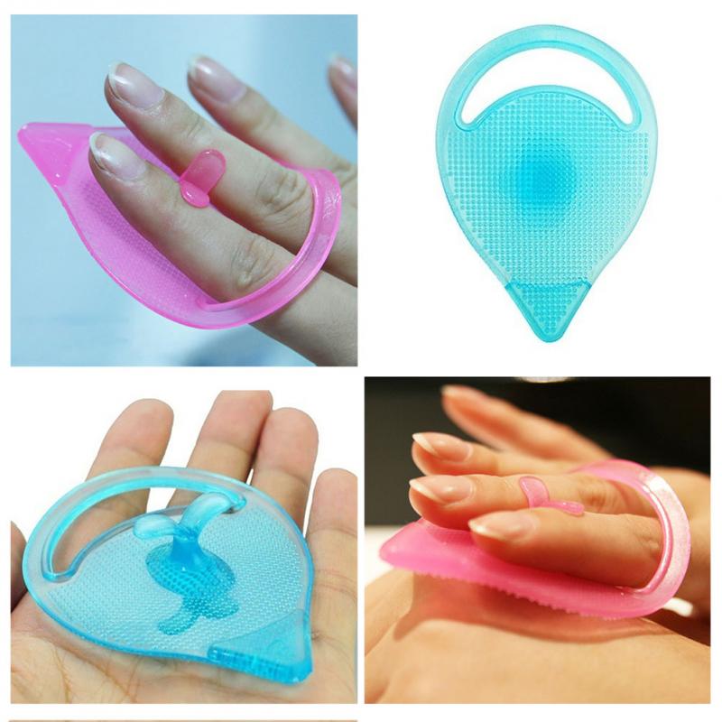 Deep Pore Cleanser Brush